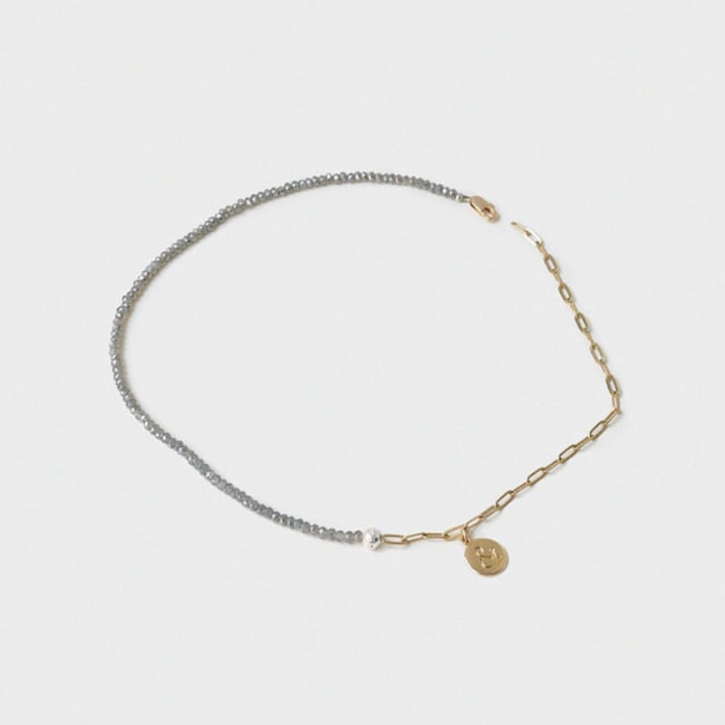 

odds&ends half gray necklace & bracelet one