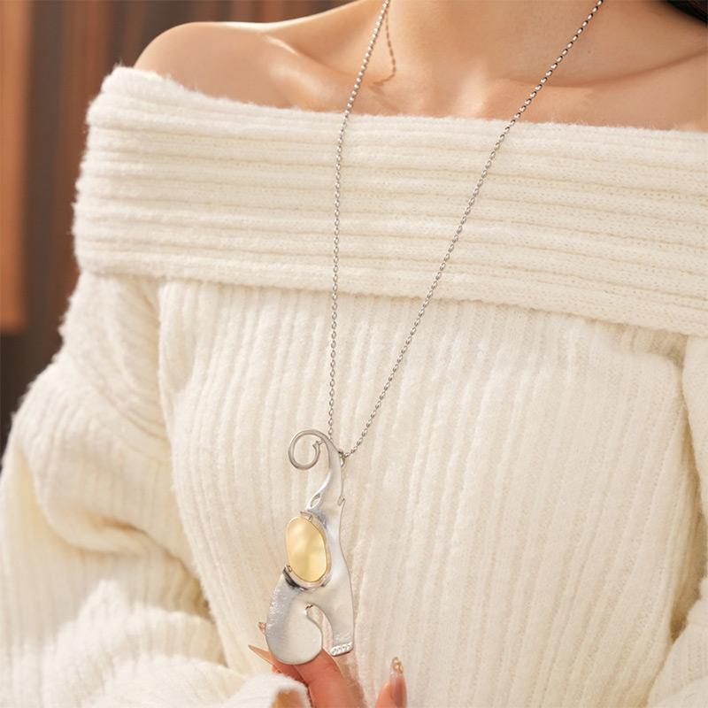 Stainless Steel Elephant Pendant Necklace Cool Style Collarbone Chain Charming Bag Pendant Sweater Chain