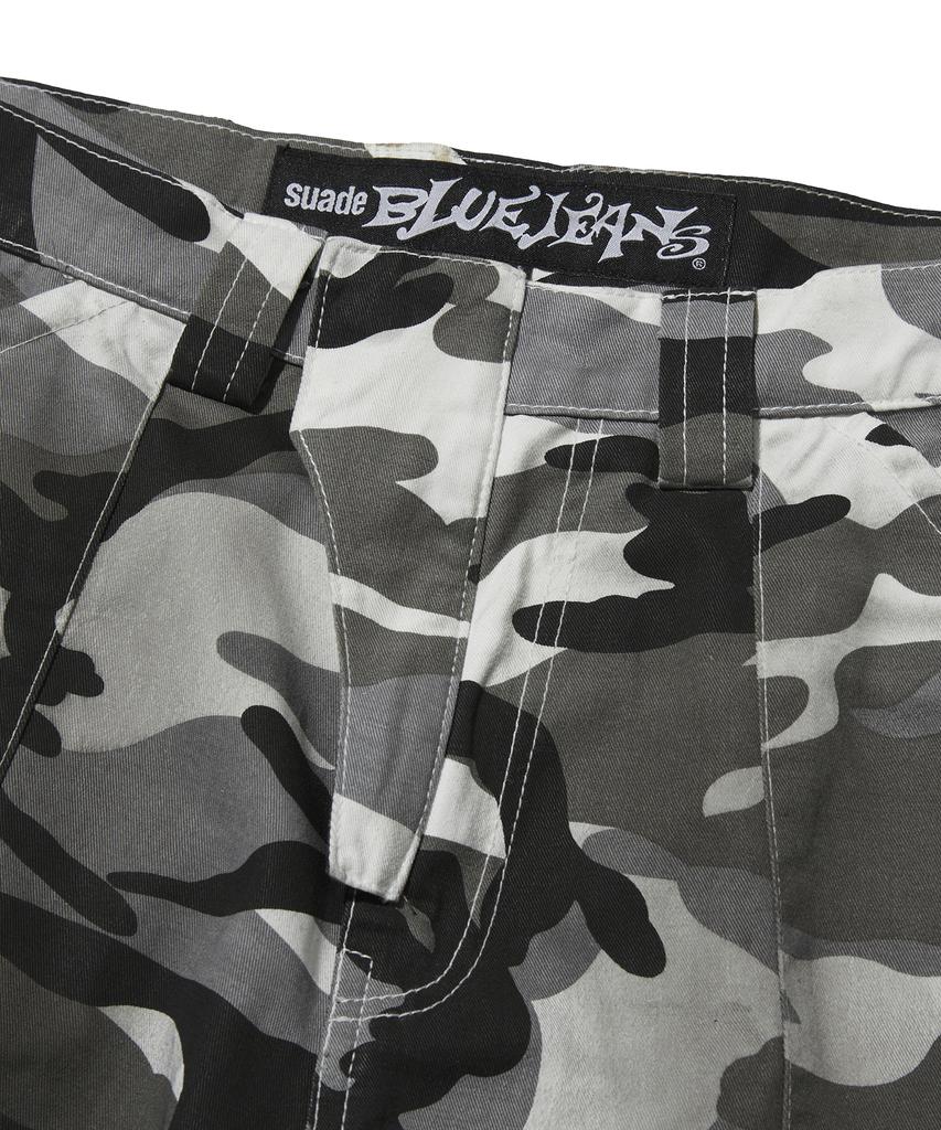 Seuweideu Wide Cargo Shorts [White Camo]