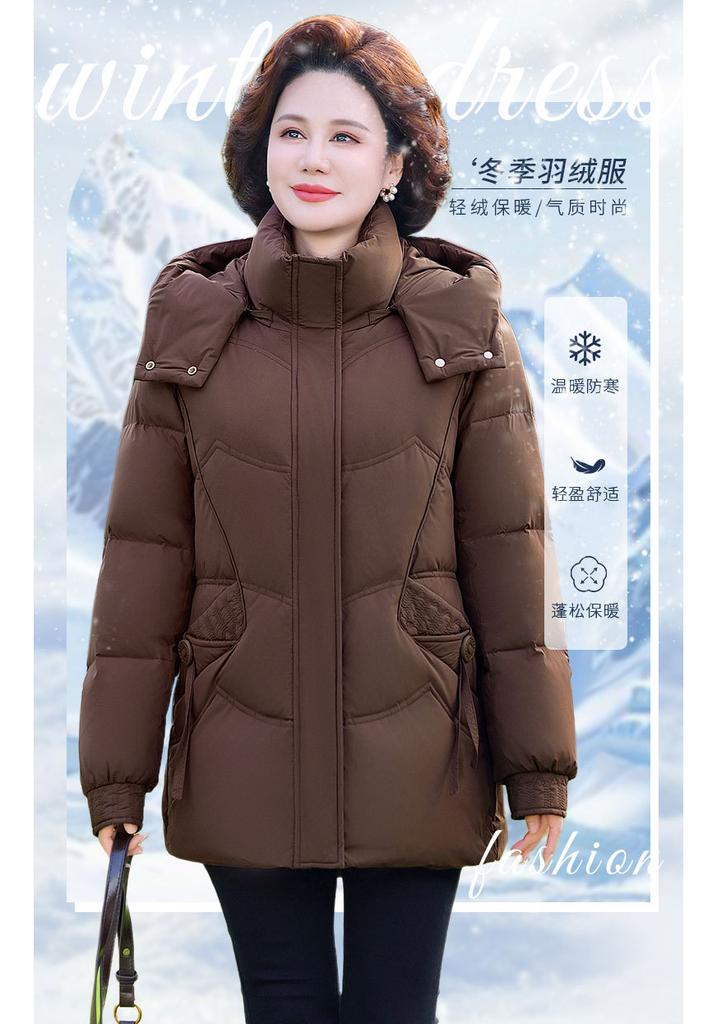 Mères d'âge mûr et âgées portent des vestes en duvet pour femmes, nouvelles collections d'hiver, vestes chaudes épaissies à capuche, longueur moyenne et longue
