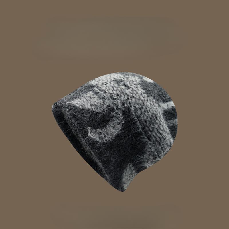 Autumn and Winter Hats Women's Knitted Wool Hats Plush Rabbit Fur Thermal Hats Big Head Circumference Ear Protectors