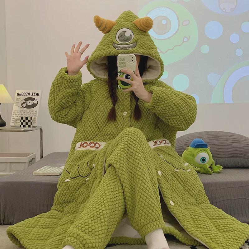 Women's Coral Fleece Pajamas: New Winter Quilted Flannel Robe & Warm Home Suit