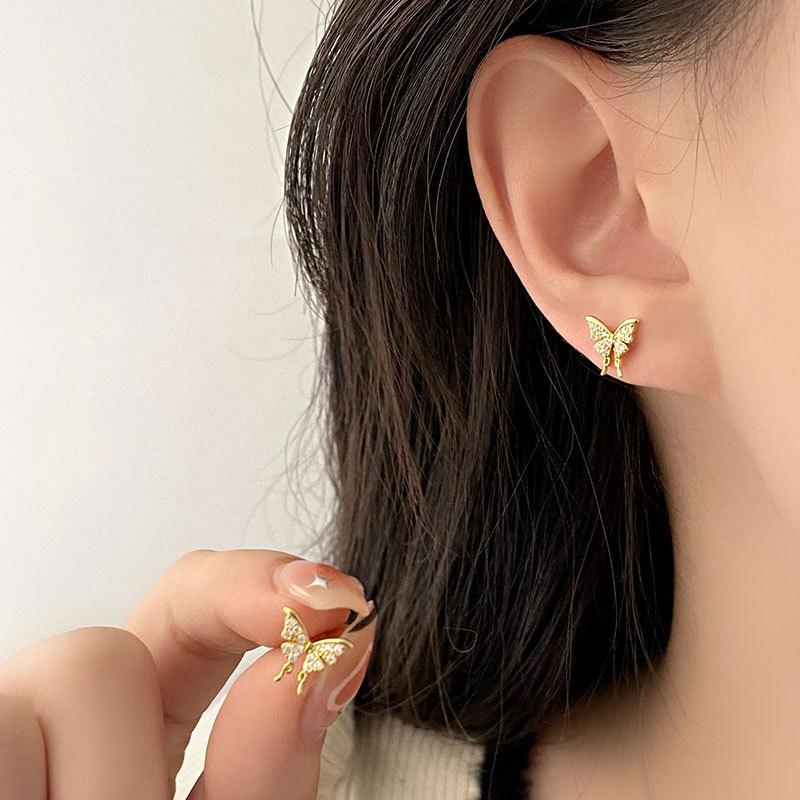 Boucles d'oreilles papillon incrustées de diamants, Boucles d'oreilles exquises haut de gamme de luxe léger, Mode et polyvalentes pour les femmes au quotidien