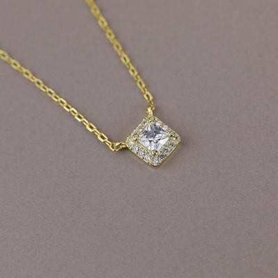925 Sterling Silver Small Square Shiny Diamond Pendant Necklace Ladies Simple Fashion Clavicle Chain Wedding Jewelry Party Gift