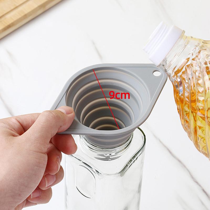 Food Grade Silicone Material Funnel Foldable Portable Telescopic Funnel Drip-Proof Edge For Kitchen Use Filling Water Bottles