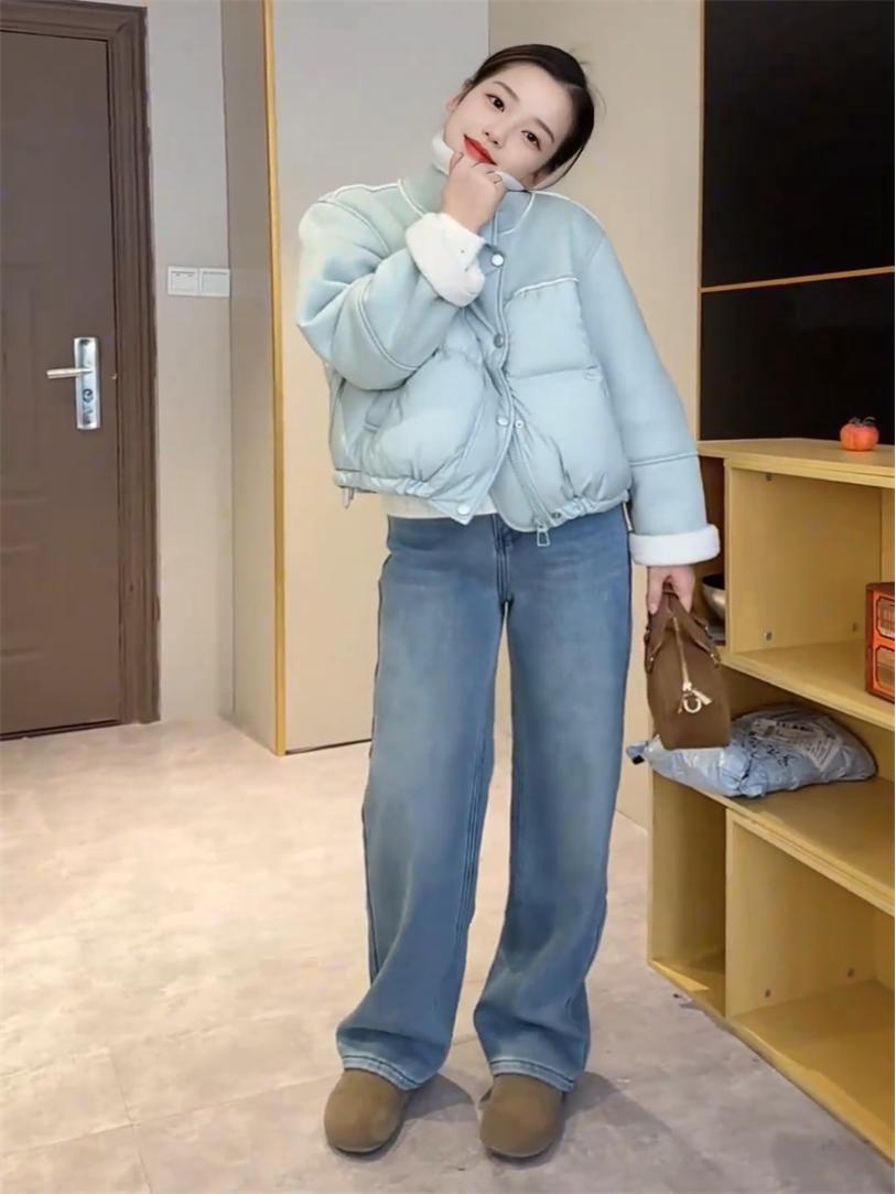 

2024 Женская зимняя куртка из короткой овчины с воротником-стойкой M небесно-голубой