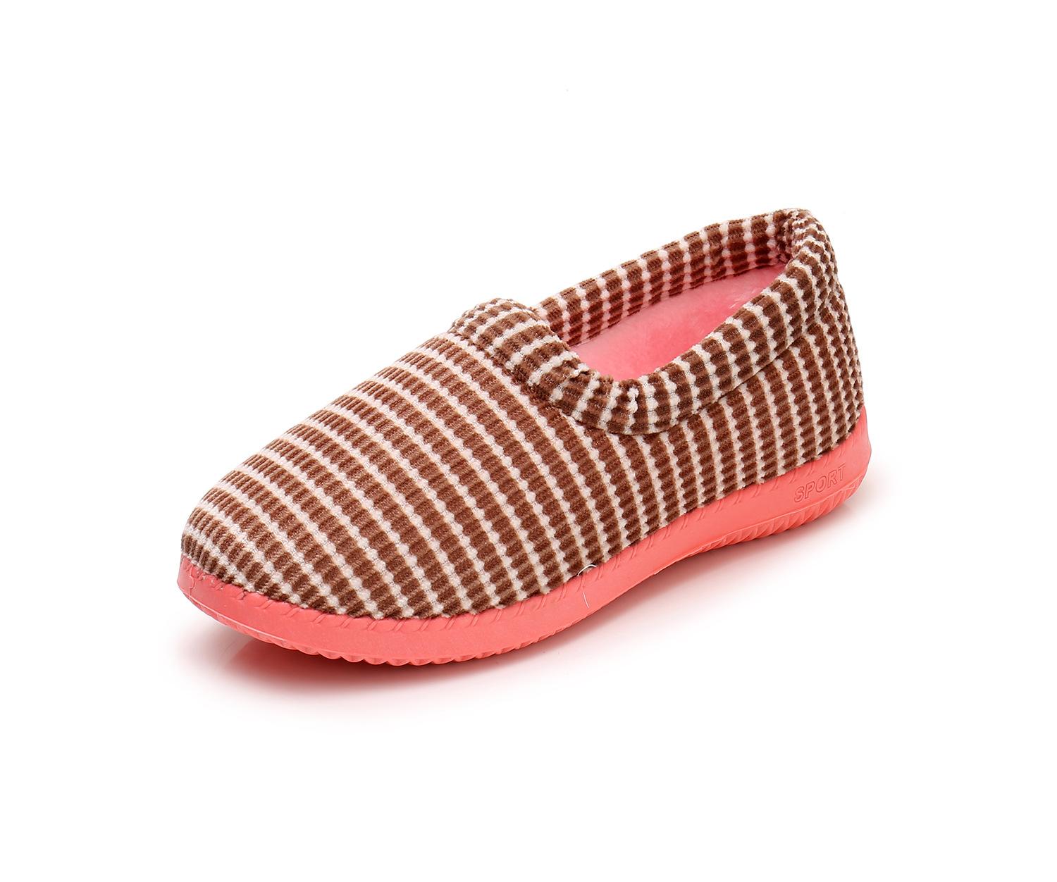 

Winter cotton slippers women s old Beijing cloth shoes indoor bag heel plush home warmth low-top confinement shoes non-slip and wear-resistant 41