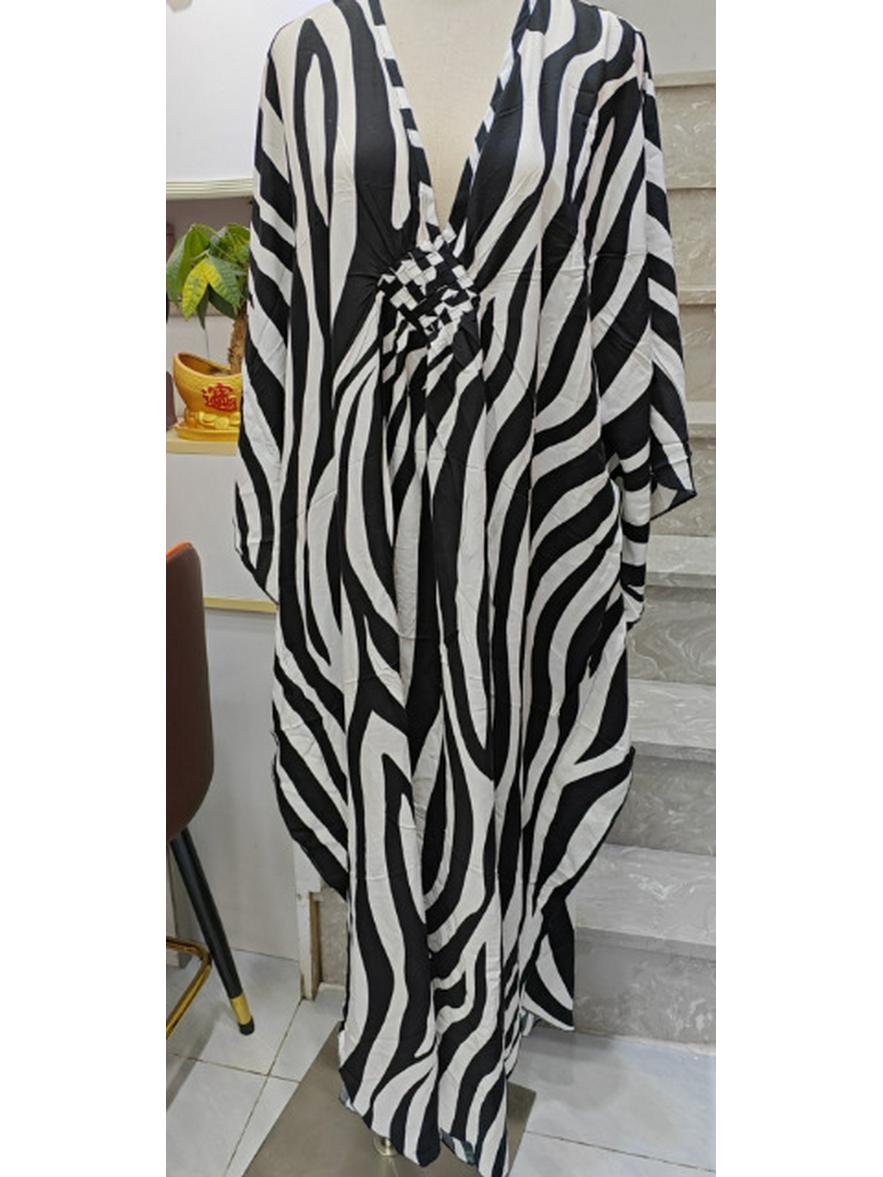 

Вязаное платье макси оверсайз для пляжа с принтом зебры One Size