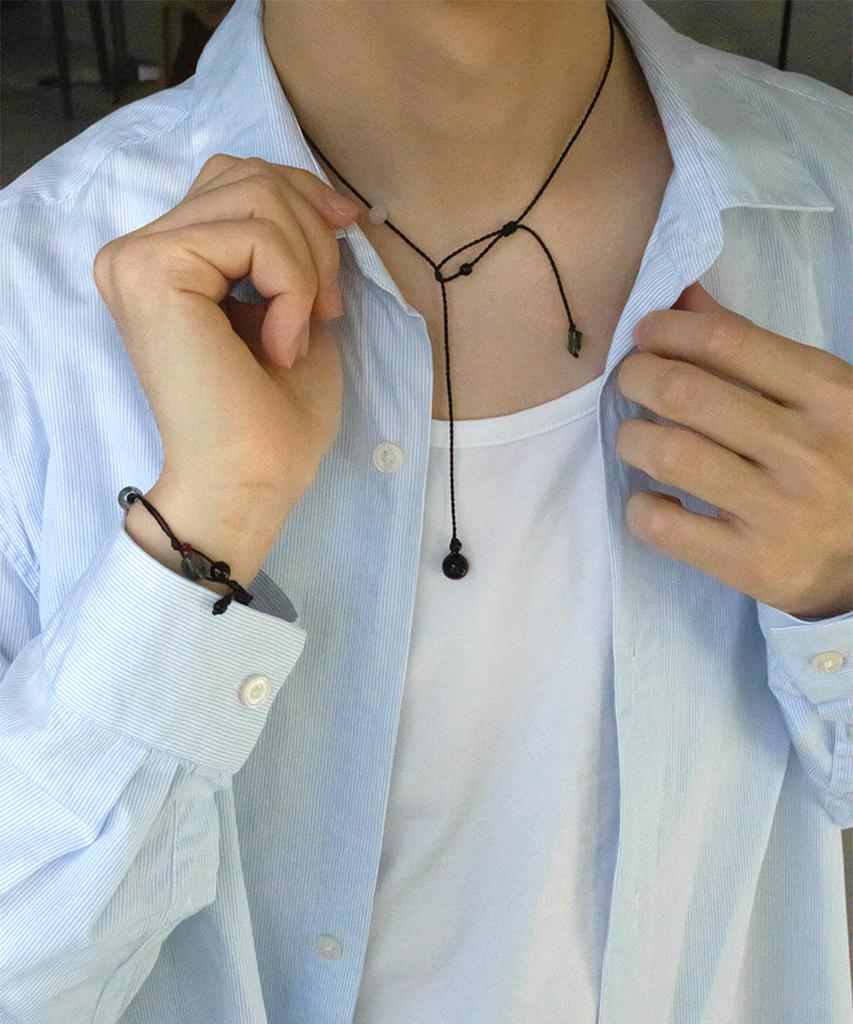 Idusum Neck Weave Psyche / Onyx, Quartz Black Necklace