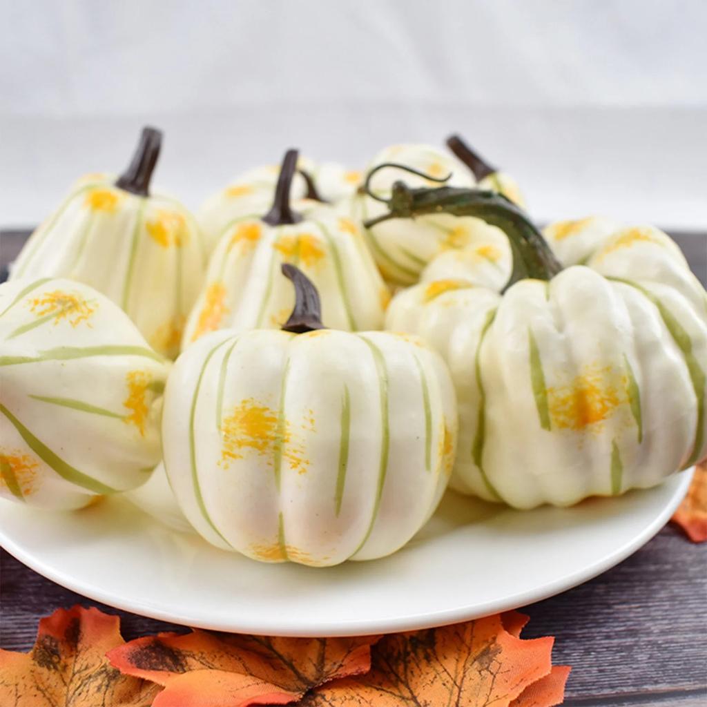 8 kusů Umělé dýně | Realistická podzimní dekorace pro Den díkůvzdání a Halloween | Malé plastové tykve pro domácí a zahradní dekoraci