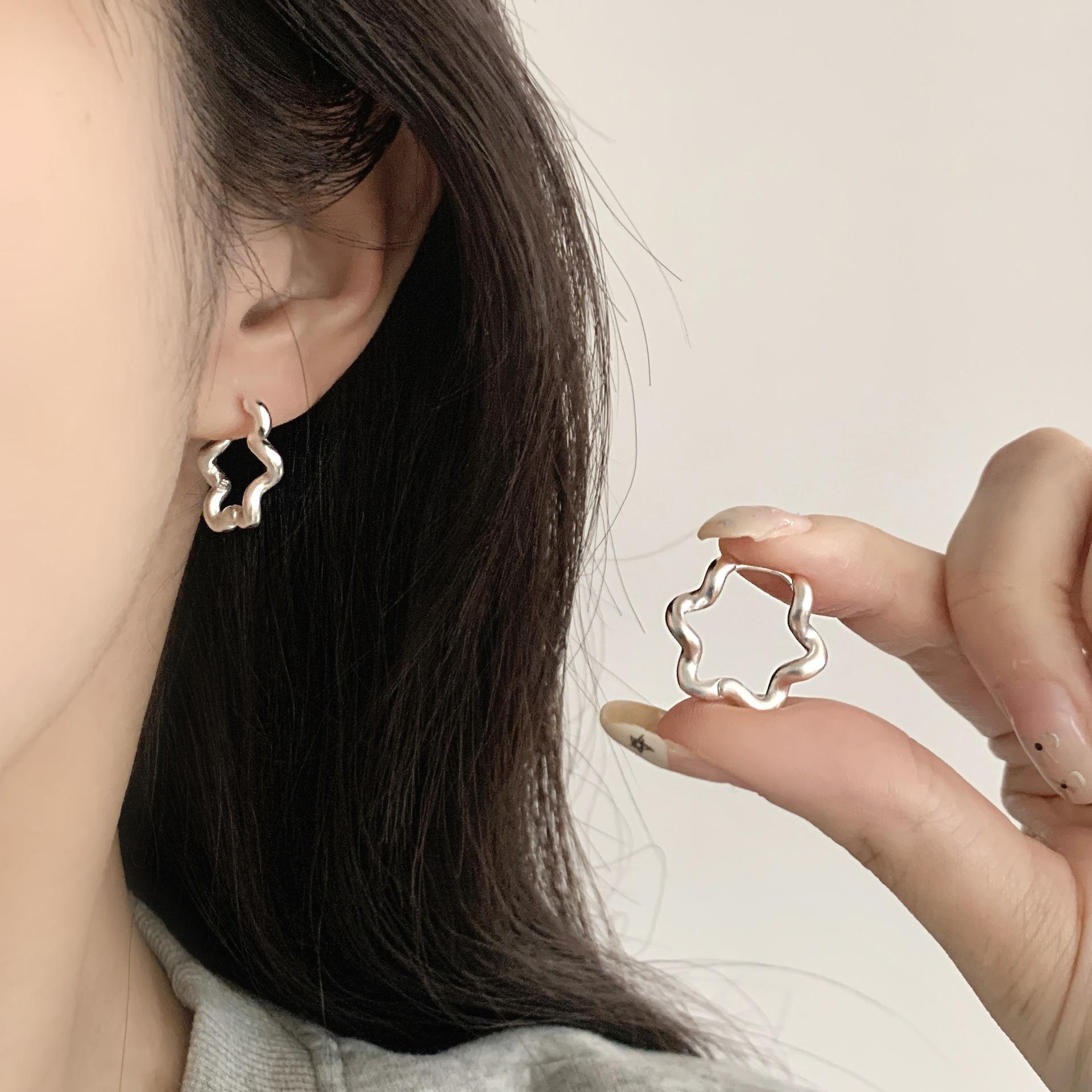 Women s Simple Fashionable Versatile Sweet Flower Earrings 1 pair