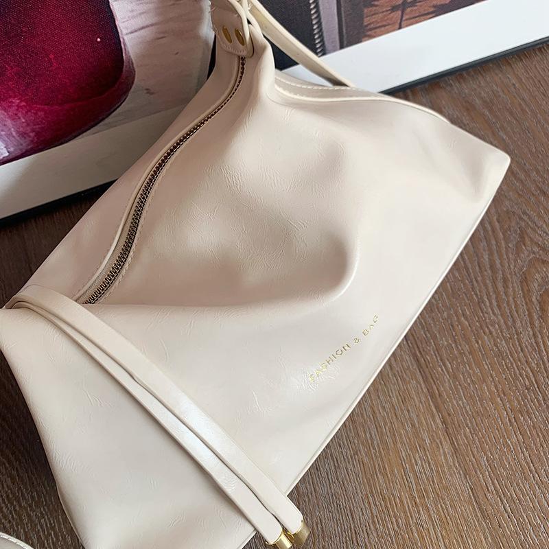 Commuter Tote Bag with Fashionable Texture, Simple Bag, Women's Niche Design, Soft Single Shoulder Crossbody Bag