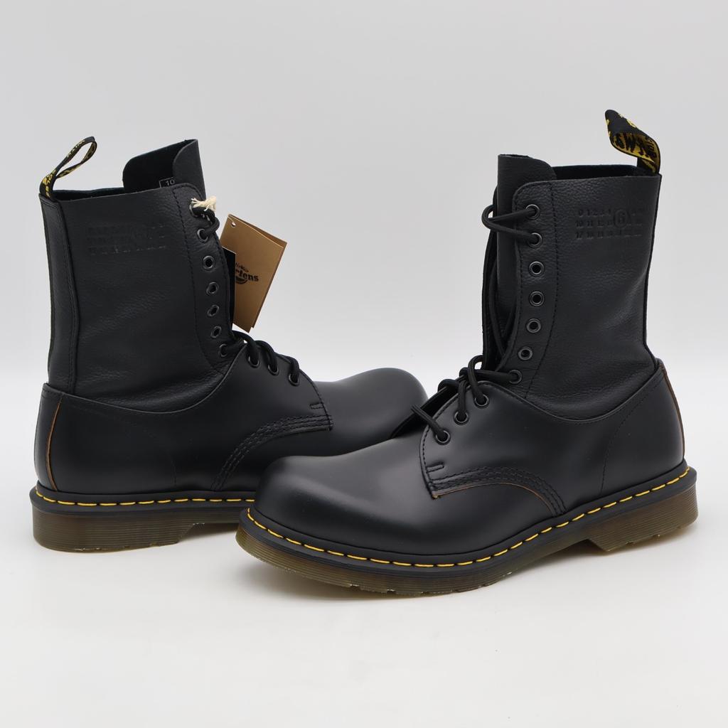 S66WU0126P8030 MM6 Maison Margiela Dr.Martens Ankle Boot Black Black (Men's)