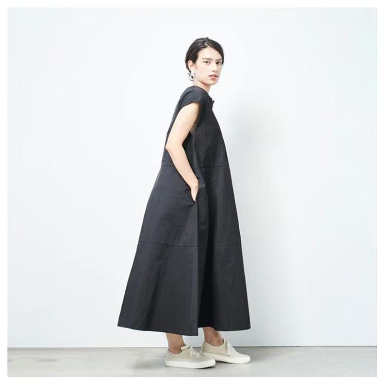 2025 Japan & Korea Simple Sleeveless Round Neck Dress Available Now