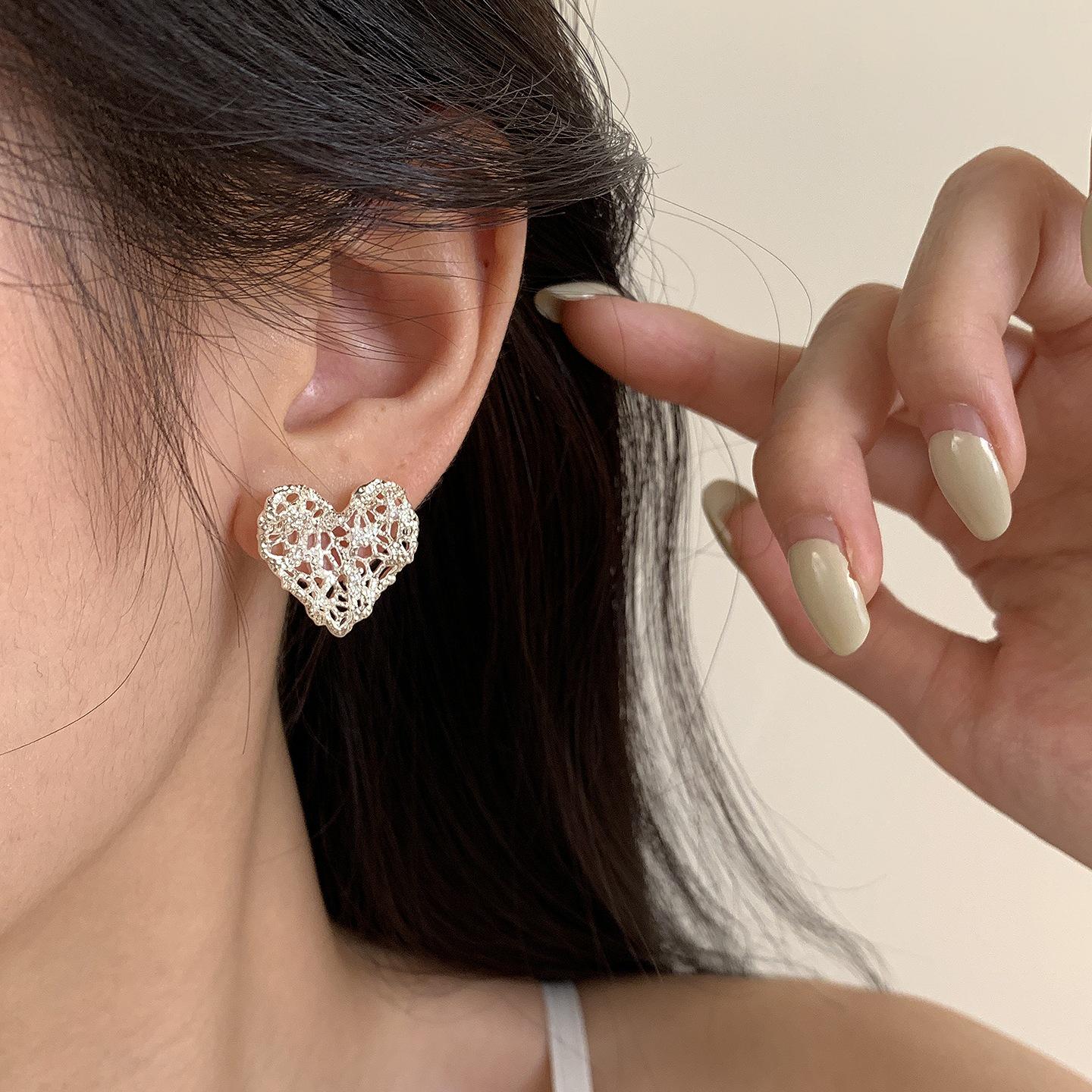 Elegant Irregular Heart Earrings - European & American Style Trendy Studs for Women