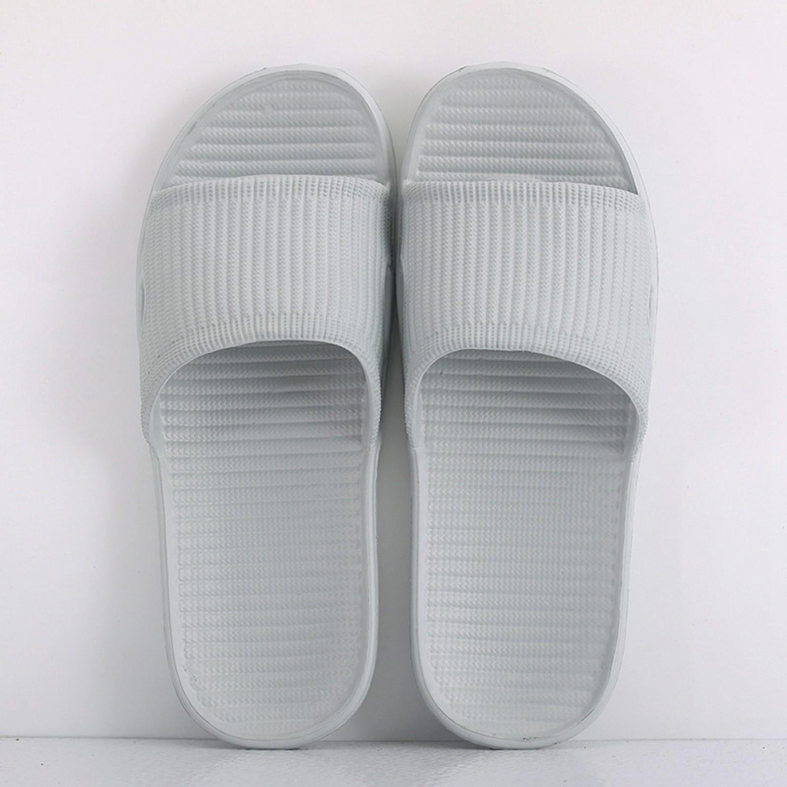 Крутые тапочки для дома ванной комнаты домашние легкие тапочки на мягкой подошве для мужчин тапочки 44 светло-серый 685₽