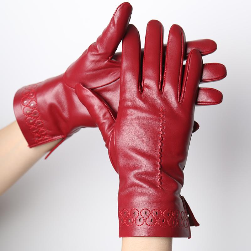 Classic Women's Gloves Color Sheepskin Winter Warm Thin 8 Colors Available Fashions Gloves High Quality 2229