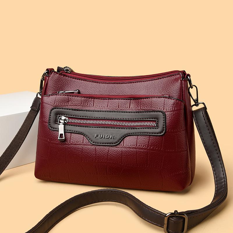 This Small Square Bag Is Versatile and Casual. It's A Convenient Single-shoulder Commuting Underarm Bag for Women
