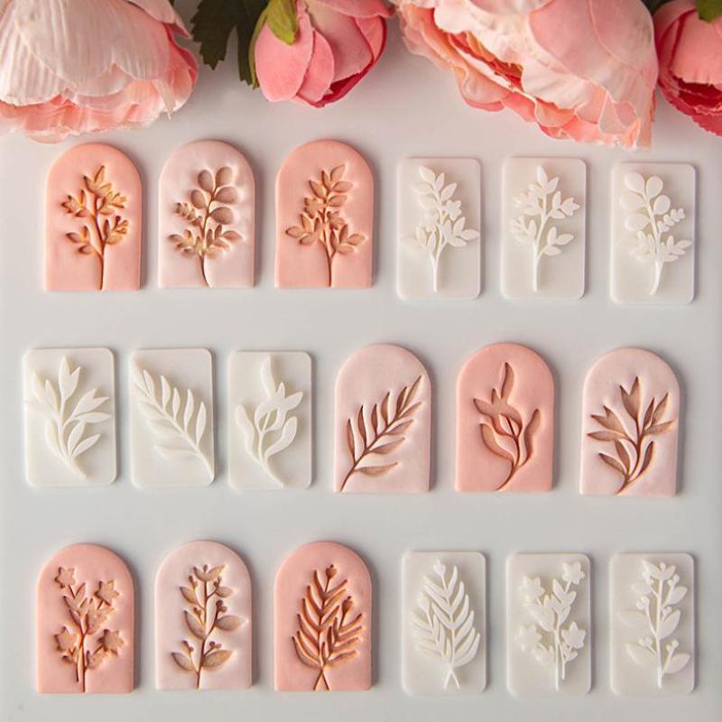 7Pcs Botanical Leaf Pattern Clay Earring Molds Set Fresh Plant Vine Leaves Clay Cutters Tools For Earring Pendant Jewelry Making
