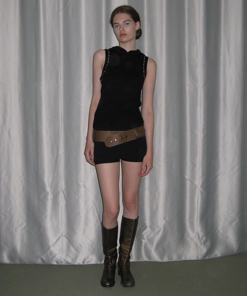 PARTIMENTO WOMEN Studded Hoodie Knit Top_Black