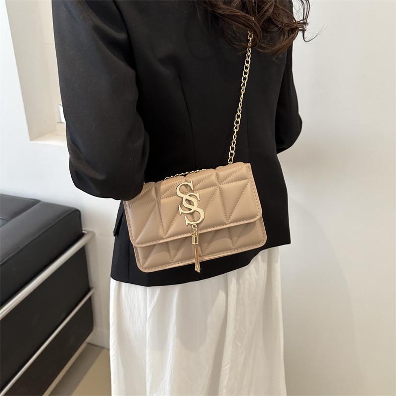 Chic Spring Mini Shoulder Bag Fashionable Crossbody Pu Leather Handbag With Magnetic Closure