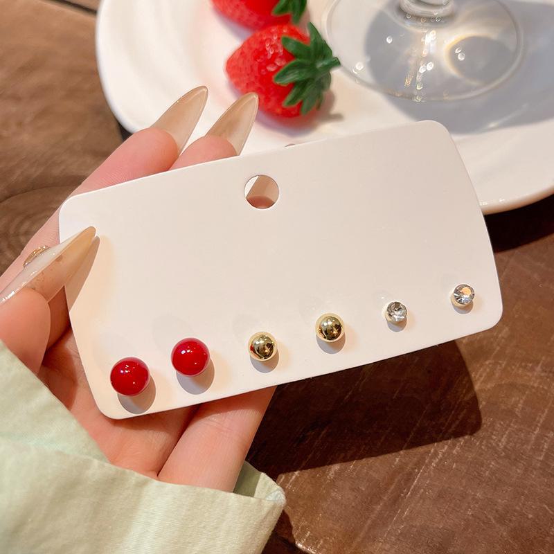 "Korean Style Pearl Ear Piercing Set: Small, Versatile Earrings for Students - Elegant and Simple High-End Jewelry"