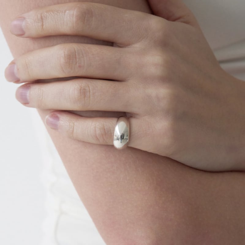 touched PEBBLE RING 02