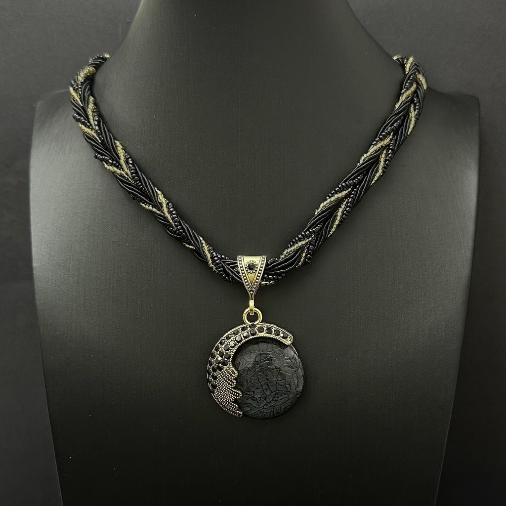 1PC European and American Bohemian style imitation gemstone pendant necklace handmade rice beads woven ethnic style retro sweater chain