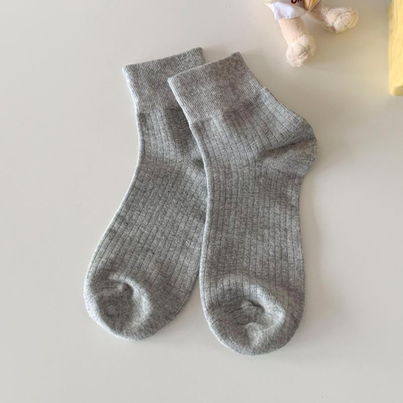 Women's Spring and Summer Thin Vertical Stripe Low Top Socks