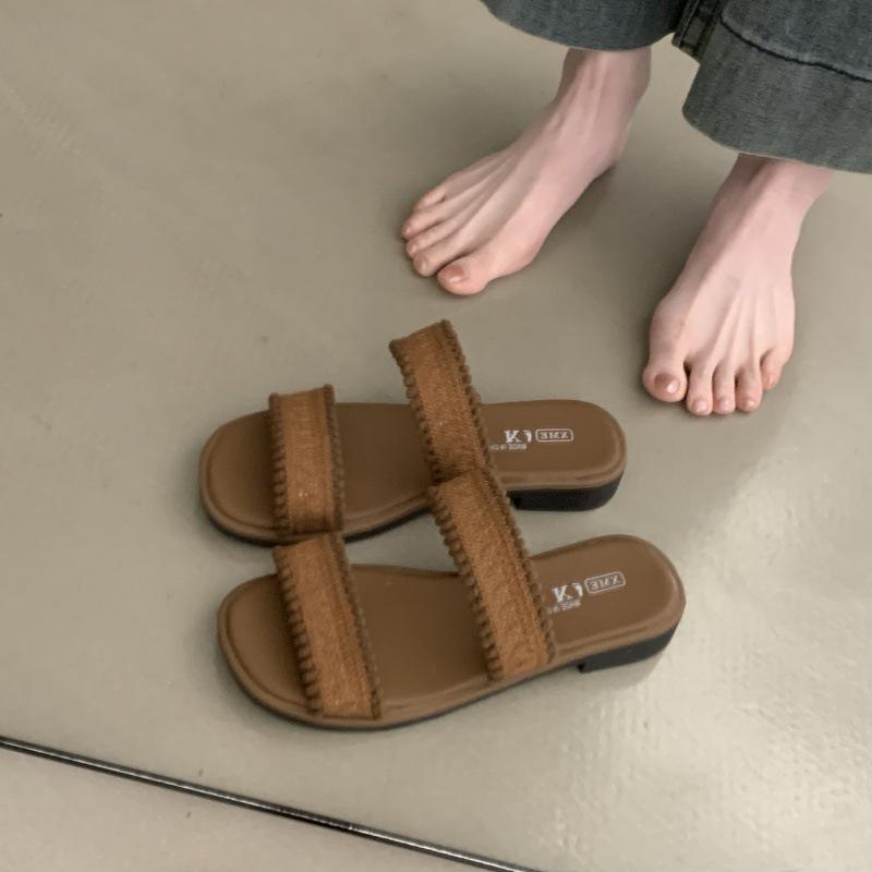 

French woven one-word slippers women s summer 2025 new versatile outer slippers beach shoes seaside sandals 40 коричневый
