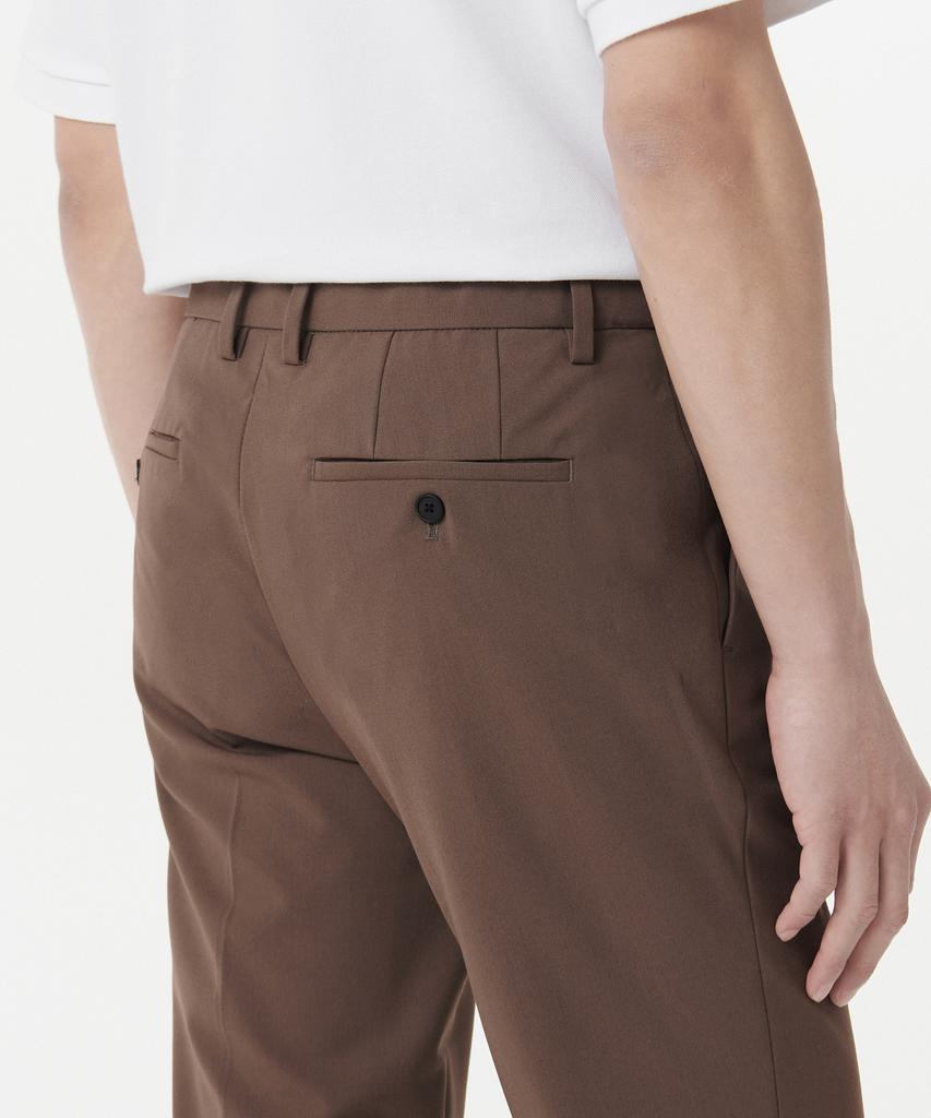 Musinsa Standard Lightweight Tapered Hidden Banding Crop Slacks [Light Brown]