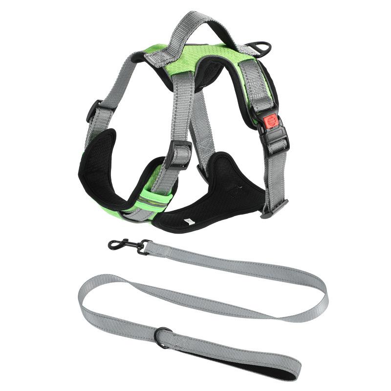 Dog leash vest type dog strap pet chest strap dog leash medium and large dog explosion-proof walking dog leash