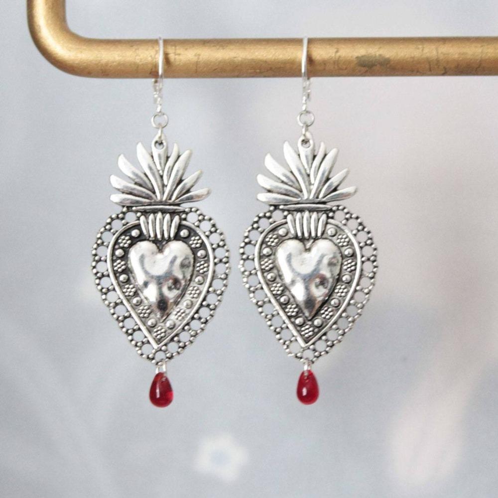 Exaggerate Fashion Heart-shaped Hollowing Red Dripping Blood Oath Dangle Earrings for Women Retro Ethnic Jewelry Accessory Gifts