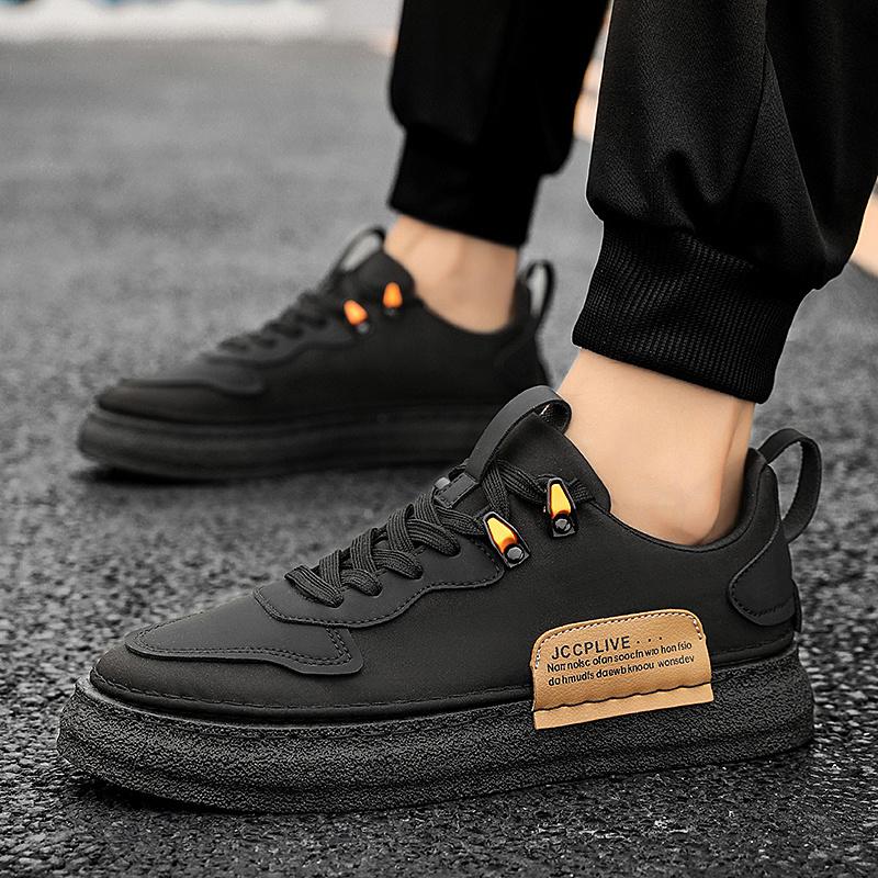 New Trendy Men's Black Canvas Sneakers Breathable Low-top Sports Skateboard Shoes Men Casual Sneaker Thick Sole Man Canvas Shoes