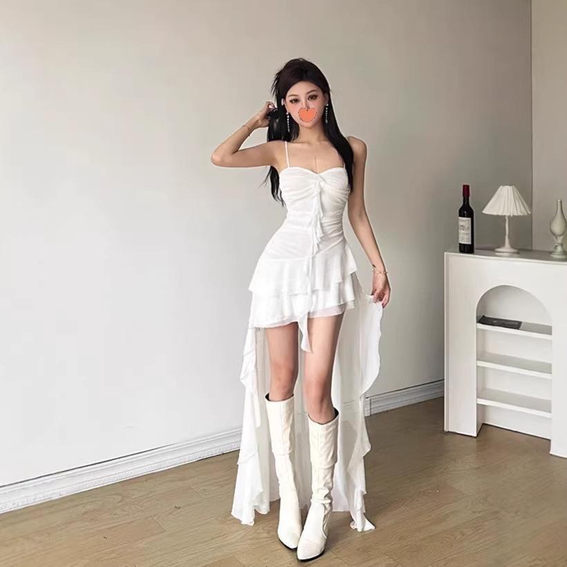 Dunhuang desert red dress retro atmosphere photogenic suspender dress women irregular trailing vacation photo skirt