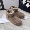 Winter New Thick soled Classic Snow Boots Women's Fur Warm Short Boots Sheep Fur Integrated Cotton Shoes