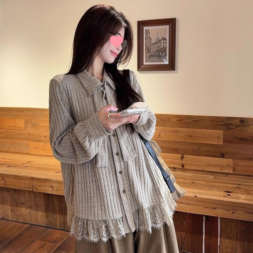 Women's Retro Lace Patchwork Long Sleeve Knit Top - Autumn/Winter 2025 Collection