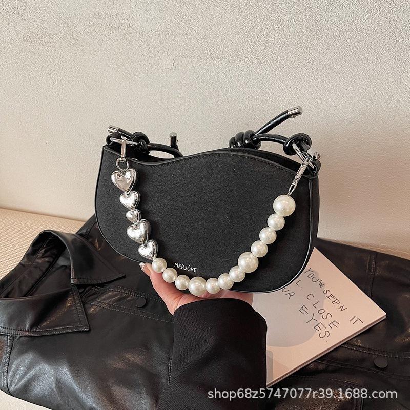 

High-end pearl chain small bag women s 2025 spring and summer new niche crossbody bag fashionable shoulder underarm bag