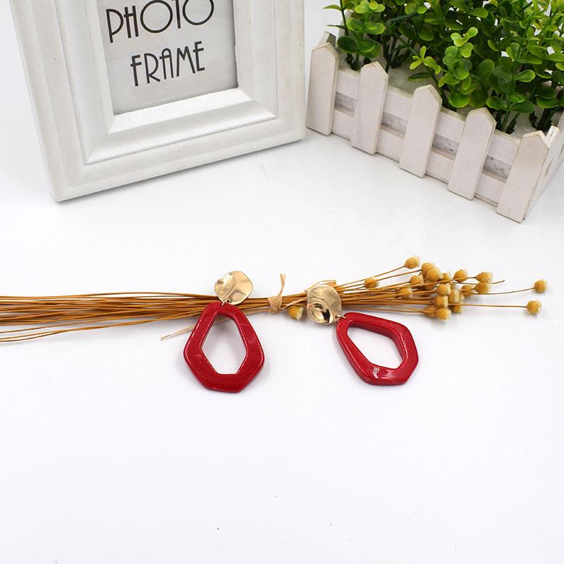 Korean Minimalist Retro Twisted Resin Long Stud Earrings for Women