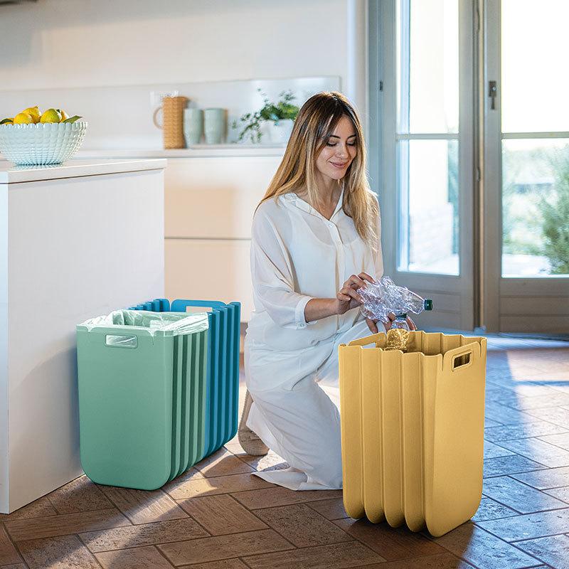 Folding Dirty Laundry Basket Resin Toy Storage Baskets Large Capacity Room Storage Baskets Modern Hanging Organizers with Handle