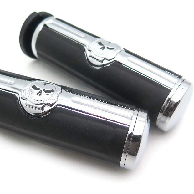 XKMT-Chromed Handlebar Skull Grips to Compatible with 96-07 Touring Models and96-later VRSC XL XR Dyna Softail(Except FLSTSE2/3 FLSTNSE and FXSBSE)