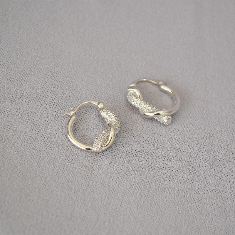 

Корейские серьги-пусеты из позолоченной латуни в виде узла из веревки с бриллиантами для женщин серебряный