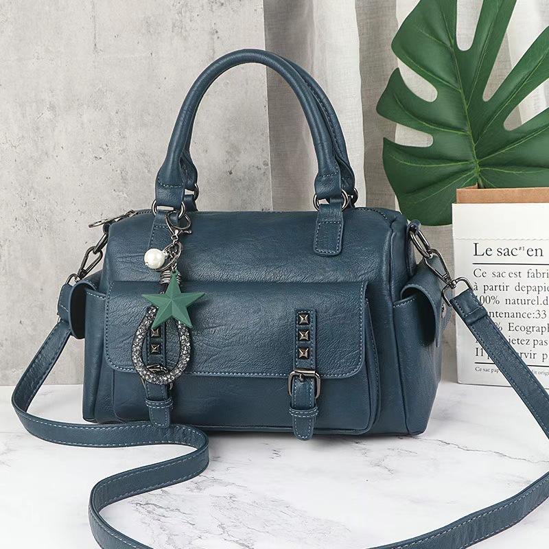 Осенние и зимние женские сумки Boston — фото 9