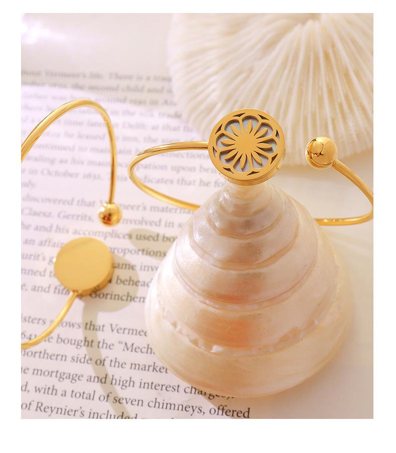 French Daisy Water Shell Soft Wire Bangle, 18K Gold Plated Titanium Steel, Geometric Bracelet Z200