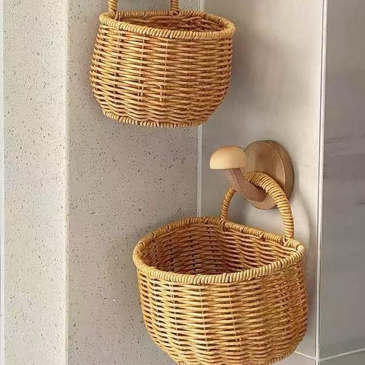 1Pcs Storage Basket With Handle Cute Wall Hanging Woven Basket Kawaii Hanging Storage Basket Kitchen Sundries Organizer