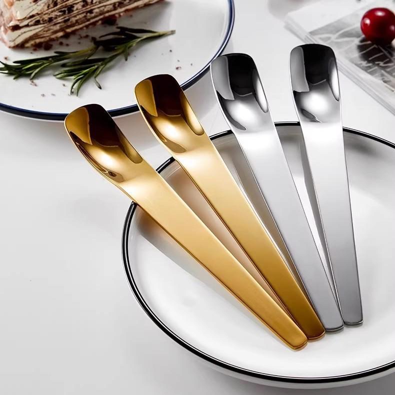 

Newcomer Special: Set of 3 Premium Stainless Steel Dessert, Yogurt, and Coffee Spoons Dessert Spoon - Random Color - Medium 3 pcs