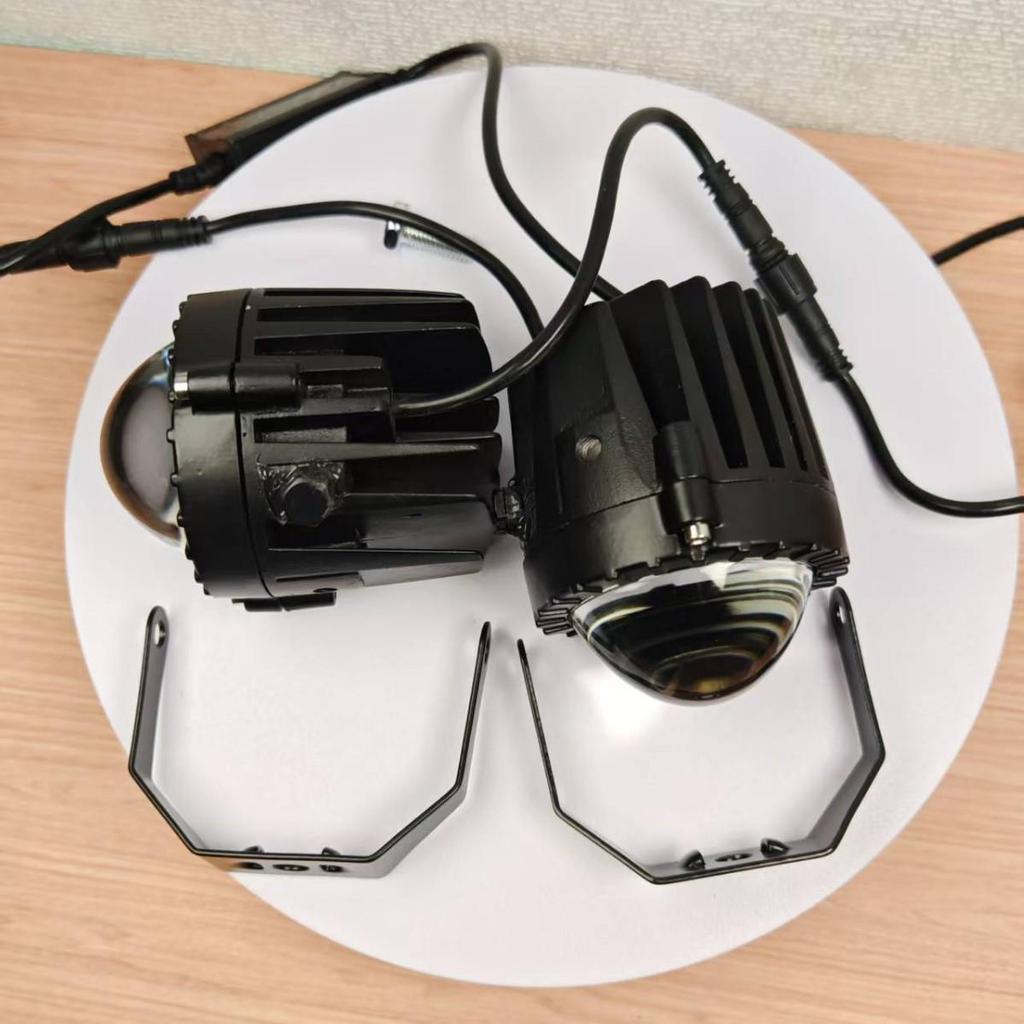 Car Truck Headlight: Yellow & White LED Spotlight, Long-Range Cannon 12-80V, Fits All Models, Lens Headlight.