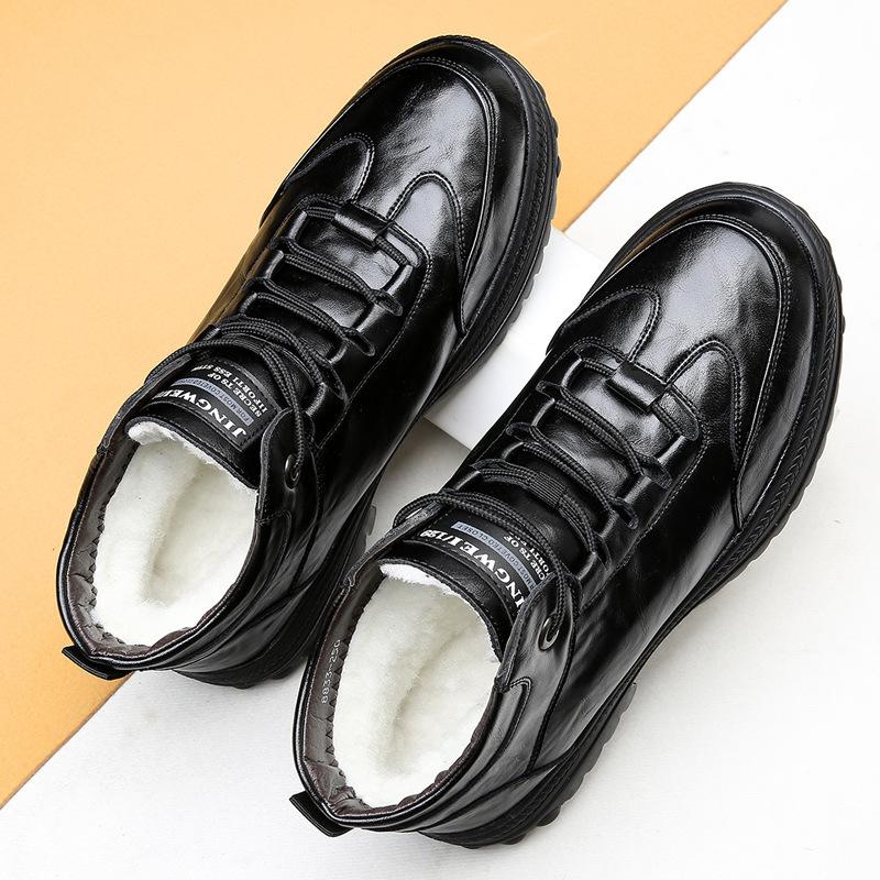 Lässige Baumwollstiefel 2025 Winter neue Werkzeugschuhe für Herren Trend Wolle Herren Baumwollschuhe lässige Schnürung warme Lederschuhe