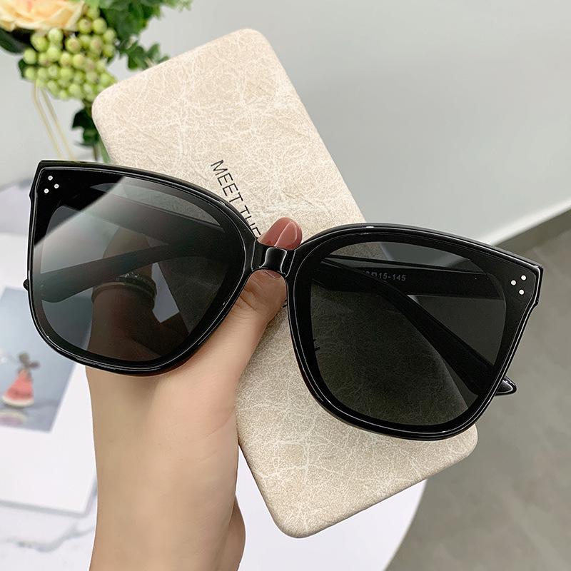 Women's Large Frame Sunglasses - High-End Celebrity Style & Trendy Sunshade Glasses