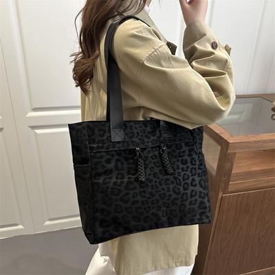 Bolsos de Hombro Leopardos Casuales con Múltiples Bolsillos para Mujer Versátiles de Gran Capacidad Bolsos de Mano para Dama Bolso Tote Femenino Simple Portátil